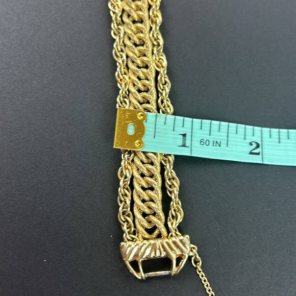 Goldette vintage gold multi chain bracelet - Picture 4 of 6